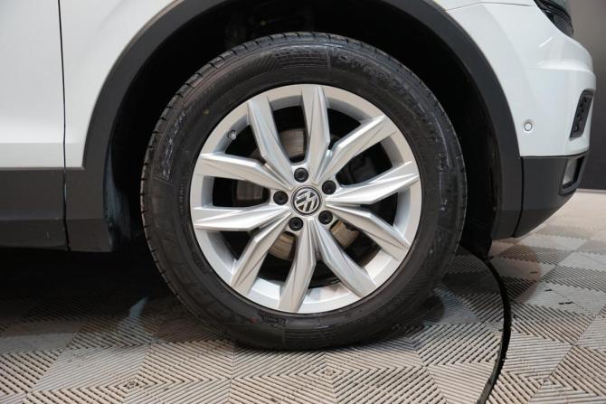 Volkswagen Tiguan II с пробегом 2017 года, цена 2 590 000 рублей, 165000 км, внедорожник, Автокод Объявления