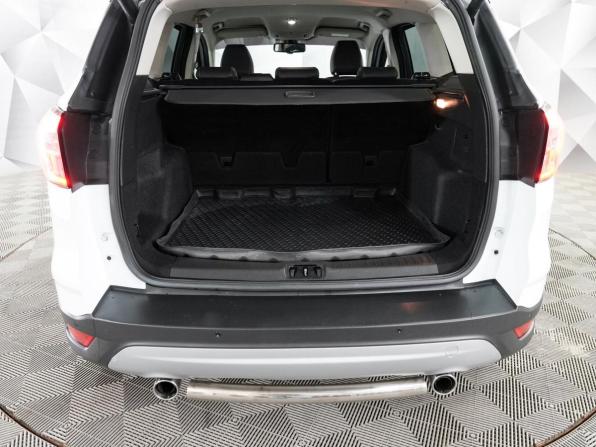 Ford Kuga II Рестайлинг с пробегом 2017 года, цена 1 650 000 рублей, 95200 км, внедорожник, Автокод Объявления