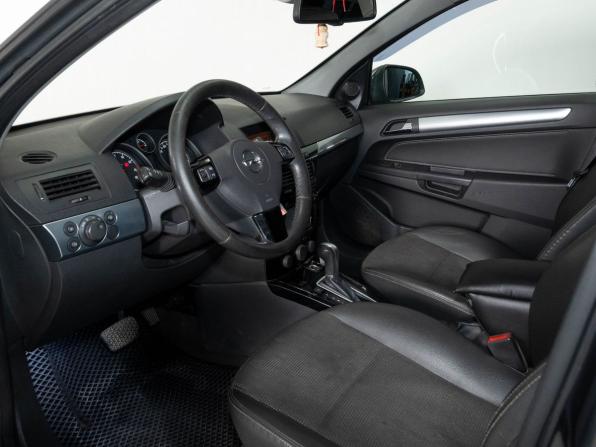 Opel Astra H Рестайлинг с пробегом 2012 года, цена 650 000 рублей, 241000 км, седан, Автокод Объявления