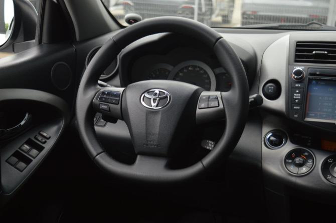 Toyota RAV4 III (XA30) Рестайлинг с пробегом 2010 года, цена 1 280 000 рублей, 274800 км, внедорожник, Автокод Объявления