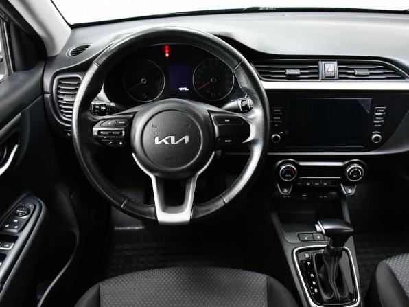 Kia Rio IV Рестайлинг с пробегом 2022 года, цена 1 847 000 рублей, 42475 км, седан, Автокод Объявления