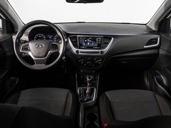 Hyundai Solaris II с пробегом 2019 года, цена 1 100 000 рублей, 212659 км, седан, Автокод Объявления