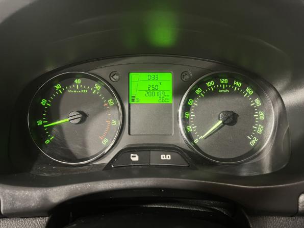 Skoda Fabia II Рестайлинг с пробегом 2011 года, цена 510 000 рублей, 208189 км, хэтчбек, Автокод Объявления
