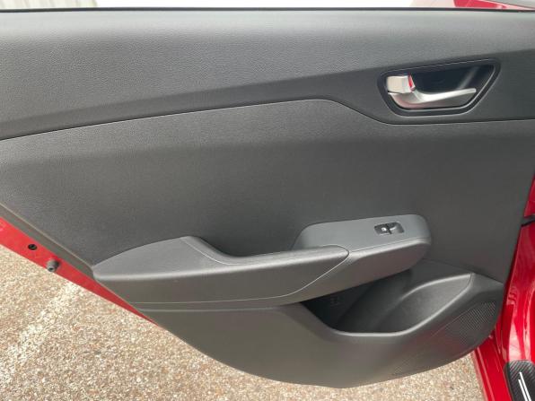 Hyundai Solaris II Рестайлинг с пробегом 2021 года, цена 1 486 700 рублей, 48117 км, седан, Автокод Объявления