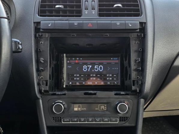 Volkswagen Polo V с пробегом 2014 года, цена 770 000 рублей, 175185 км, седан, Автокод Объявления