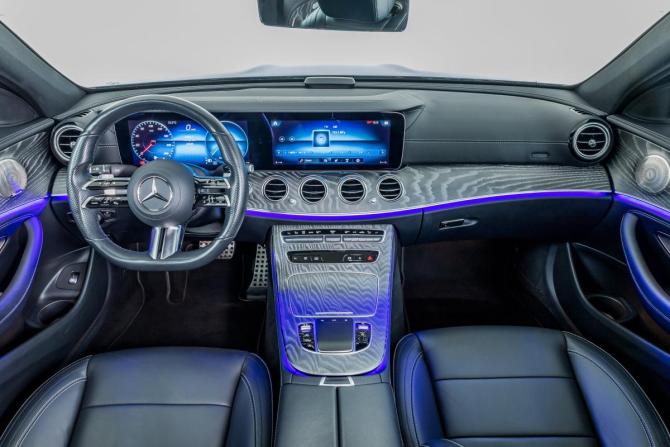 Mercedes-Benz E-Класс V (W213 S213 C238) Рестайлинг с пробегом 2021 года, цена 5 600 000 рублей, 64342 км, седан, Автокод Объявления