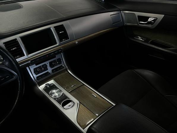 Jaguar XF I Рестайлинг с пробегом 2013 года, цена 1 040 000 рублей, 263879 км, седан, Автокод Объявления
