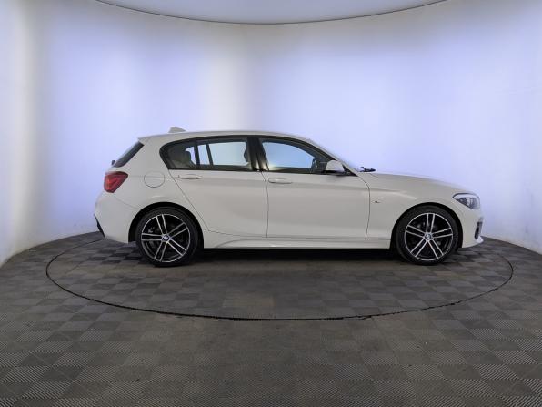 BMW 1 серии II (F20/F21) Рестайлинг 2 с пробегом 2019 года, цена 2 300 000 рублей, 76034 км, хэтчбек, Автокод Объявления