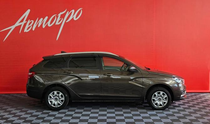 Lada (ВАЗ) Vesta I с пробегом 2018 года, цена 1 049 000 рублей, 110923 км, универсал, Автокод Объявления