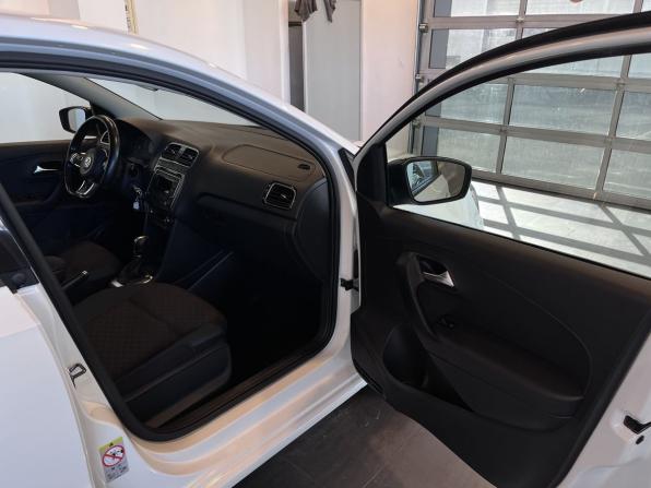 Volkswagen Polo V Рестайлинг с пробегом 2020 года, цена 1 255 000 рублей, 154763 км, седан, Автокод Объявления
