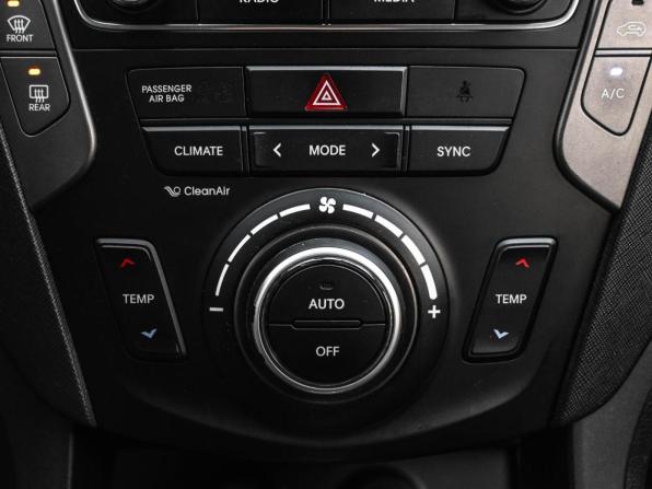 Hyundai Santa Fe III Рестайлинг с пробегом 2017 года, цена 1 984 000 рублей, 149604 км, внедорожник, Автокод Объявления
