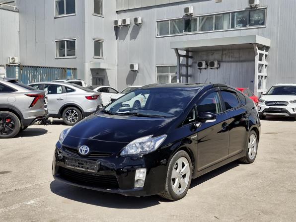 Toyota Prius III (XW30) с пробегом 2010 года, цена 896 000 рублей, 310459 км, лифтбек, Автокод Объявления