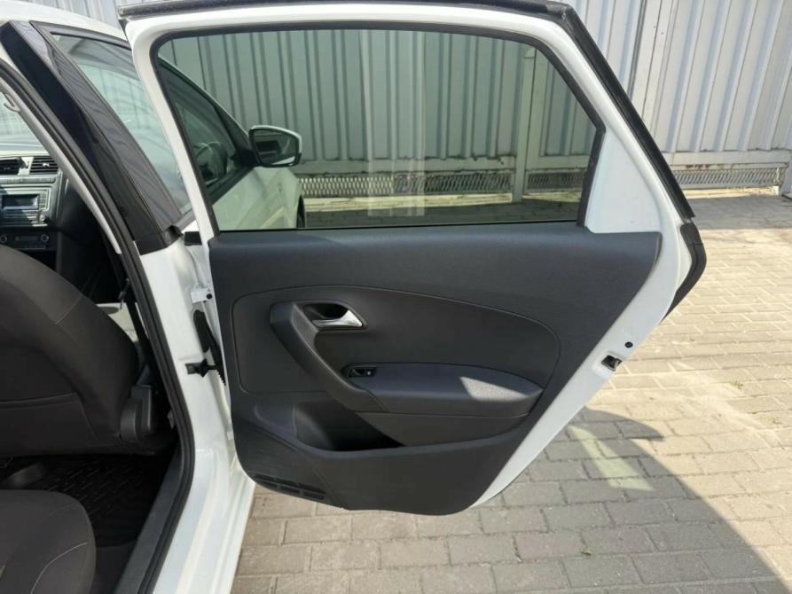 Volkswagen Polo V Рестайлинг Ростов-на-Дону  - изображение 14