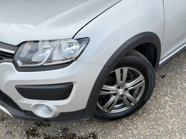 Renault Sandero II с пробегом 2016 года, цена 930 000 рублей, 121859 км, хэтчбек, Автокод Объявления