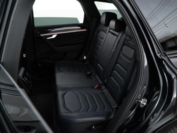 Volkswagen Touareg III с пробегом 2019 года, цена 7 995 055 рублей, 132051 км, внедорожник, Автокод Объявления