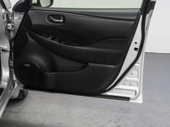 Nissan Leaf I (ZE0/AZE0) с пробегом 2017 года, цена 779 000 рублей, 180423 км, хэтчбек, Автокод Объявления