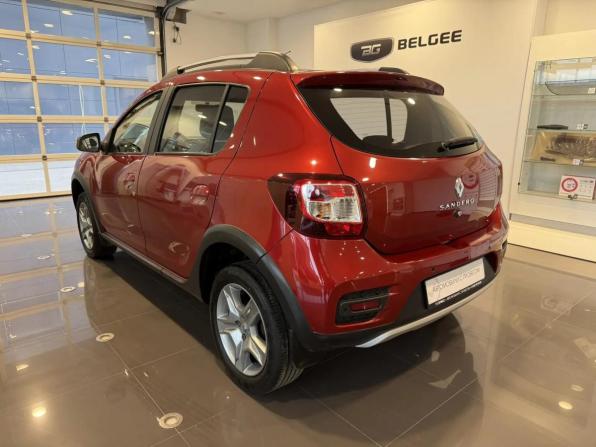 Renault Sandero II Рестайлинг с пробегом 2021 года, цена 1 420 000 рублей, 58655 км, хэтчбек, Автокод Объявления