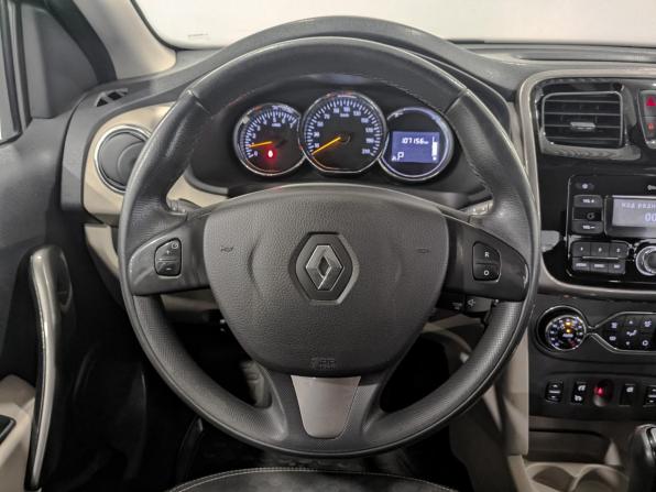 Renault Logan II с пробегом 2017 года, цена 860 000 рублей, 107150 км, седан, Автокод Объявления