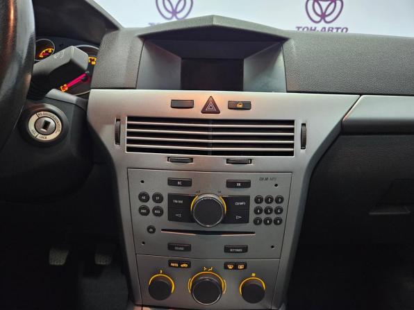 Opel Astra H Рестайлинг с пробегом 2010 года, цена 307 000 рублей, 179273 км, хэтчбек, Автокод Объявления