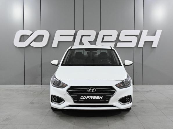 Hyundai Solaris II с пробегом 2017 года, цена 1 519 000 рублей, 122348 км, седан, Автокод Объявления
