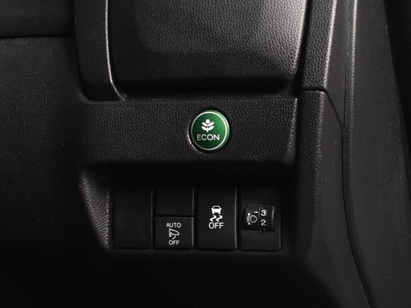 Honda Fit III с пробегом 2015 года, цена 889 999 рублей, 204593 км, хэтчбек, Автокод Объявления