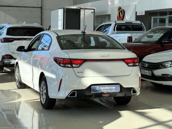 Kia Rio IV Рестайлинг с пробегом 2021 года, цена 1 450 000 рублей, 93435 км, седан, Автокод Объявления