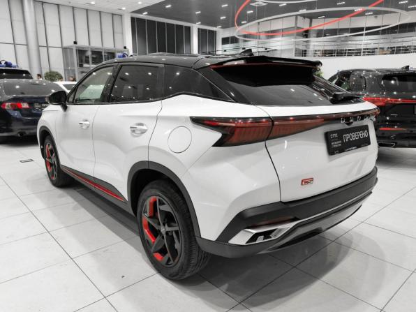Omoda C5 I с пробегом 2023 года, цена 1 990 000 рублей, 98000 км, внедорожник, Автокод Объявления