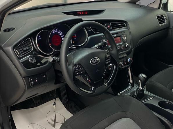Kia Ceed II с пробегом 2013 года, цена 930 000 рублей, 186049 км, хэтчбек, Автокод Объявления
