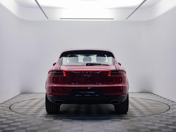 Porsche Macan I Рестайлинг с пробегом 2018 года, цена 3 870 000 рублей, 95000 км, внедорожник, Автокод Объявления