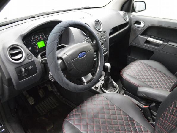 Ford Fusion I Рестайлинг с пробегом 2006 года, цена 350 000 рублей, 156500 км, хэтчбек, Автокод Объявления