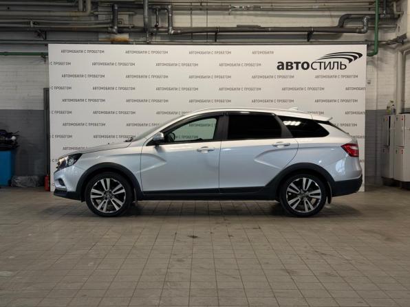 Lada (ВАЗ) Vesta I с пробегом 2018 года, цена 879 000 рублей, 60000 км, универсал, Автокод Объявления