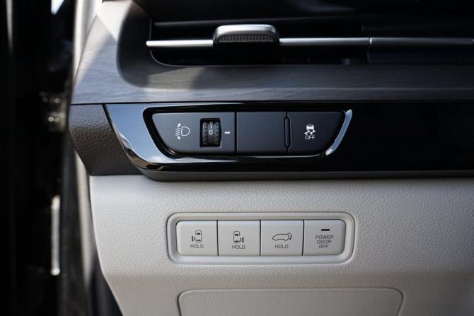 Kia Carnival IV с пробегом 2021 года, цена 3 945 000 рублей, 73200 км, минивэн, Автокод Объявления
