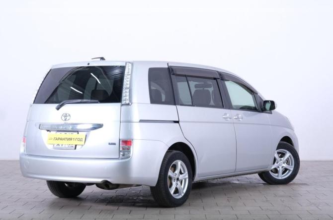 Toyota ISis I Рестайлинг с пробегом 2012 года, цена 1 249 000 рублей, 156000 км, компактвэн, Автокод Объявления