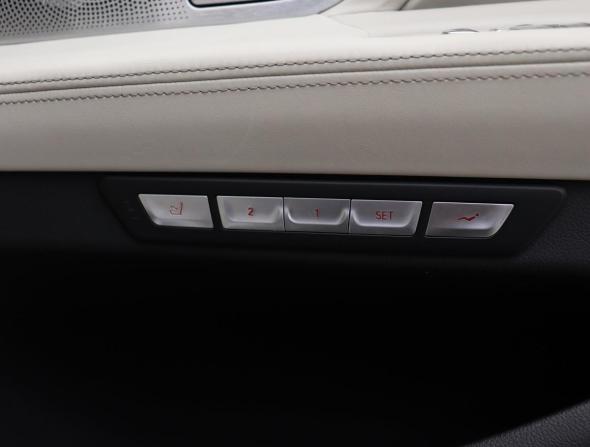 BMW 7 серии VI (G11/G12) с пробегом 2015 года, цена 3 390 000 рублей, 108663 км, седан, Автокод Объявления