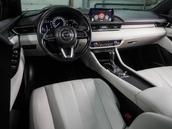 Mazda 6 III (GJ) Рестайлинг 2 с пробегом 2018 года, цена 2 129 000 рублей, 174574 км, седан, Автокод Объявления