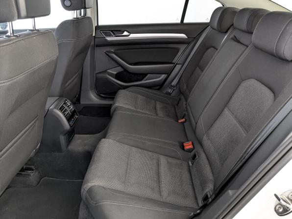Volkswagen Passat B8 с пробегом 2018 года, цена 1 595 000 рублей, 248900 км, седан, Автокод Объявления