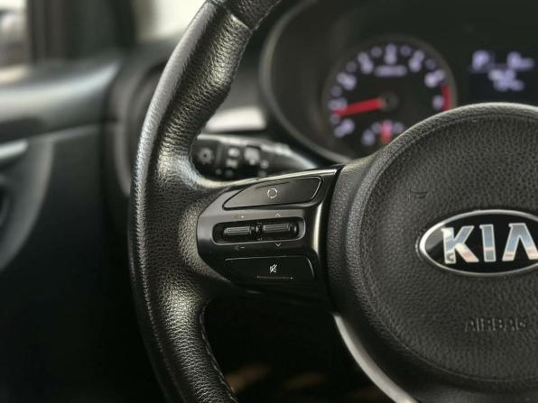 Kia Rio IV с пробегом 2018 года, цена 1 220 000 рублей, 175000 км, седан, Автокод Объявления