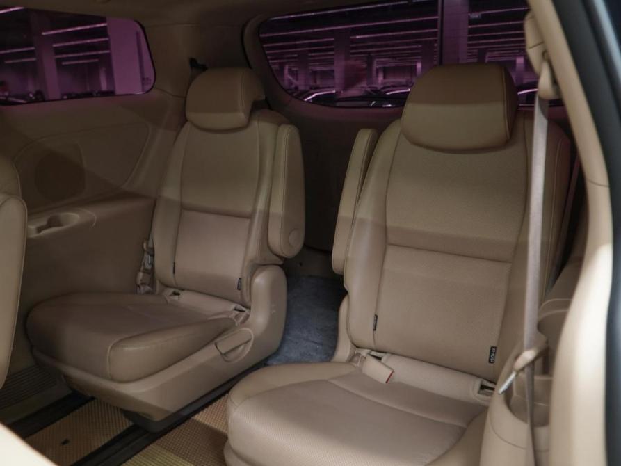 Kia Carnival III Москва  - изображение 12
