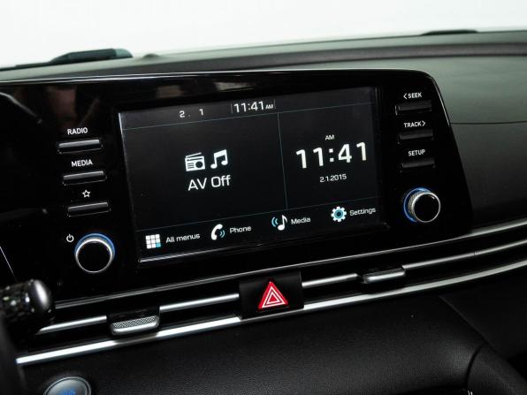 Hyundai Elantra VII (CN7) Рестайлинг с пробегом 2023 года, цена 1 750 000 рублей, 70100 км, седан, Автокод Объявления