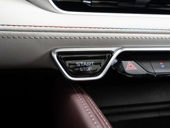 Geely Monjaro I с пробегом 2024 года, цена 3 355 000 рублей, 46426 км, внедорожник, Автокод Объявления