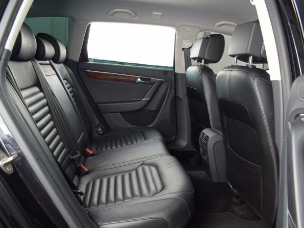 Volkswagen Passat B7 с пробегом 2014 года, цена 1 325 995 рублей, 70597 км, универсал, Автокод Объявления