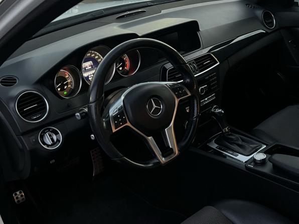 Mercedes-Benz C-Класс III (W204) Рестайлинг с пробегом 2013 года, цена 1 737 000 рублей, 213721 км, седан, Автокод Объявления