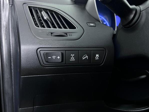 Hyundai ix35 I с пробегом 2012 года, цена 1 050 000 рублей, 277904 км, внедорожник, Автокод Объявления