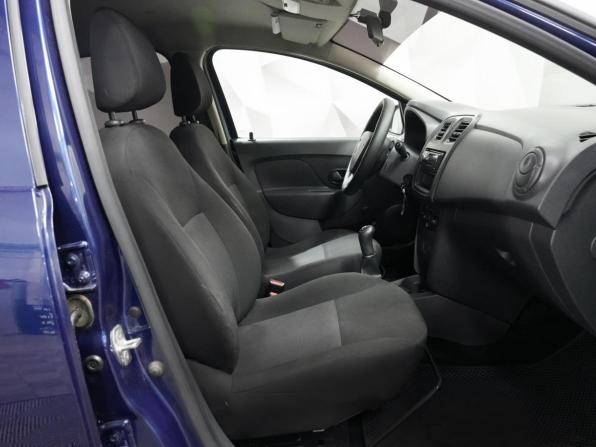Renault Logan II с пробегом 2017 года, цена 730 000 рублей, 146015 км, седан, Автокод Объявления