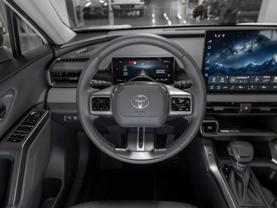 Toyota RAV4 VI (XA60) Москва  - изображение 11