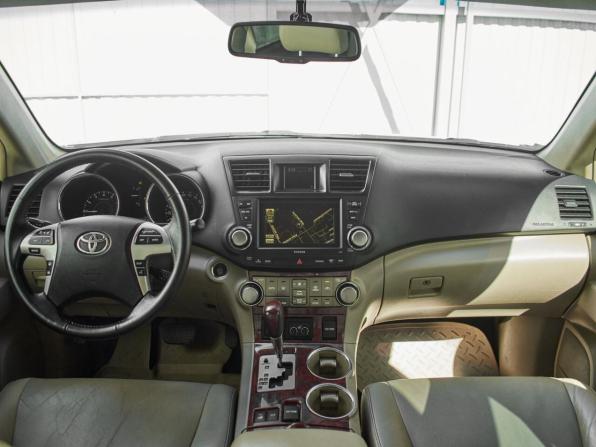 Toyota Highlander II (XU40) Рестайлинг с пробегом 2011 года, цена 2 050 000 рублей, 161592 км, внедорожник, Автокод Объявления