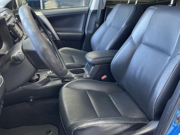 Toyota RAV4 IV (XA40) Рестайлинг с пробегом 2016 года, цена 2 770 000 рублей, 68000 км, внедорожник, Автокод Объявления