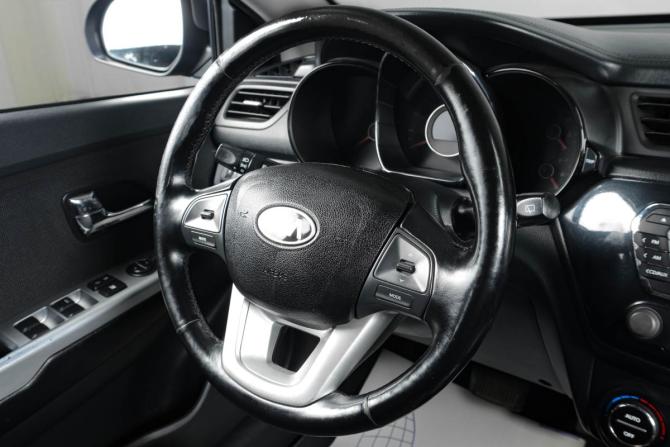 Kia Rio III с пробегом 2013 года, цена 749 000 рублей, 163000 км, хэтчбек, Автокод Объявления
