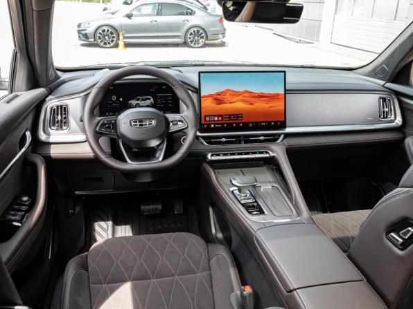 Geely Monjaro I Рестайлинг 2 (China Market) с пробегом 2026 года, цена 4 480 000 рублей, 61 км, внедорожник, Автокод Объявления
