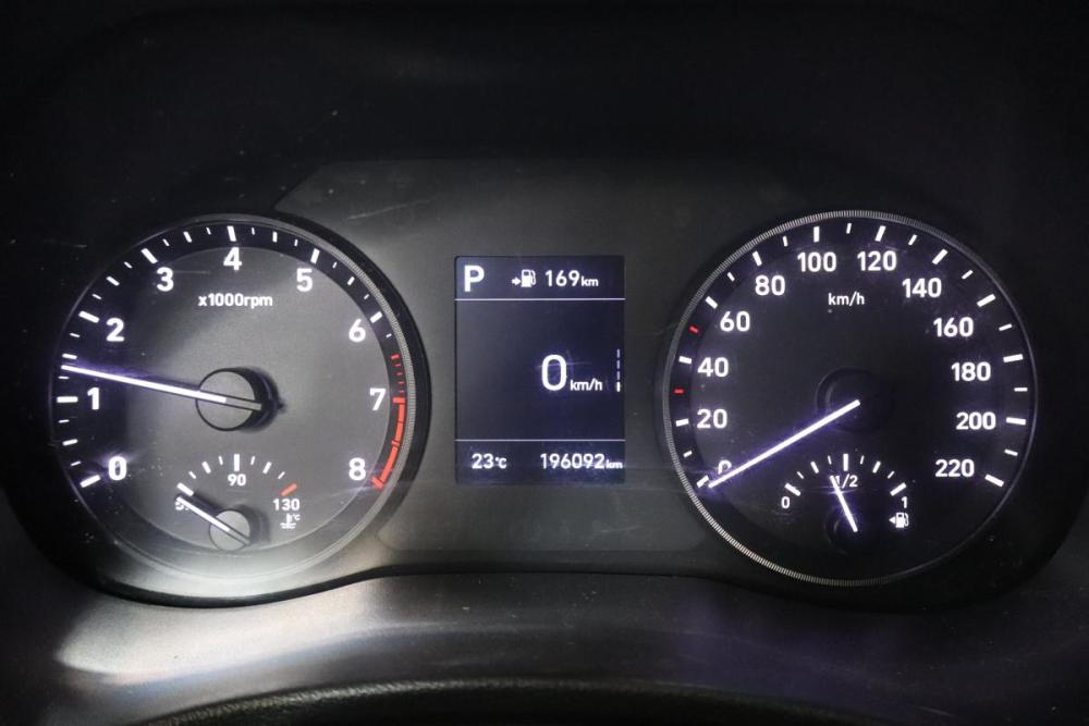 Hyundai Solaris II Санкт-Петербург  - изображение 16